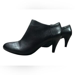 Antonio Melani Noleta Supple Black Leather Booties Size 7 1/2M